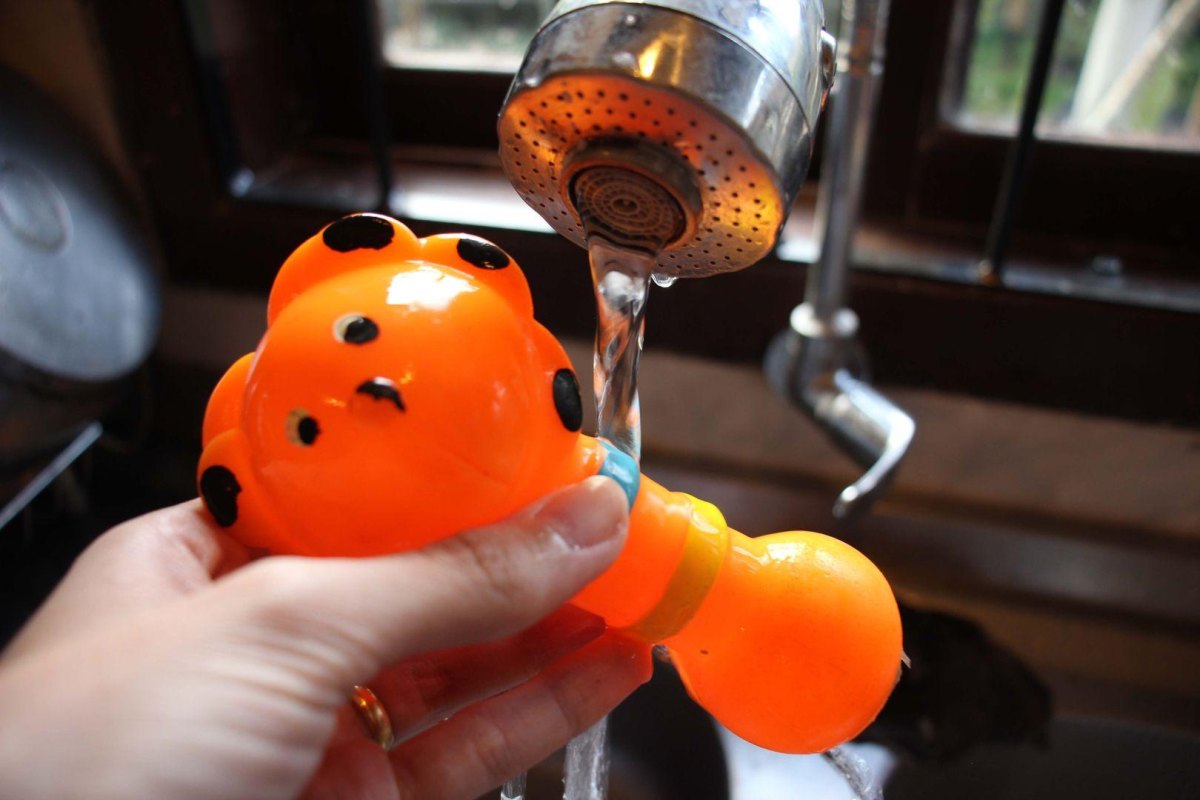 Washing rubber puppy training toys